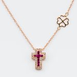 collana con la croce